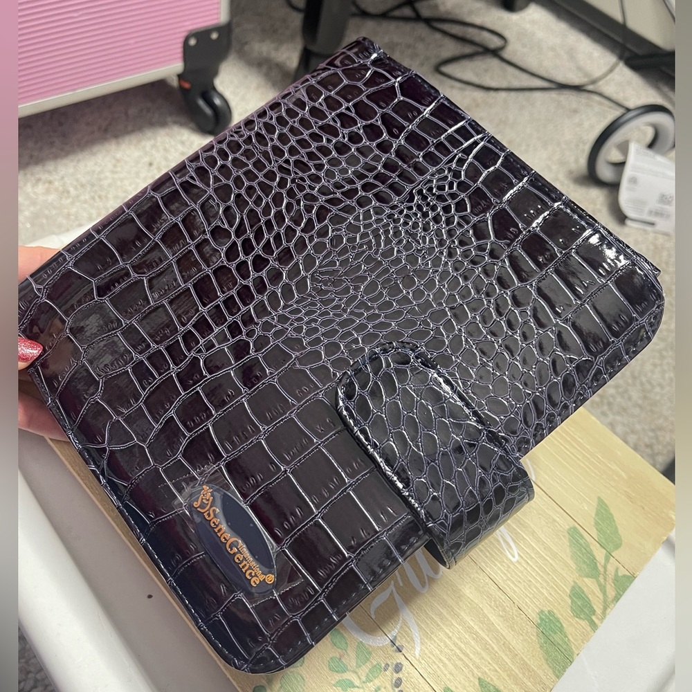 SeneGence Makeup Travel Case with brushes NWOT